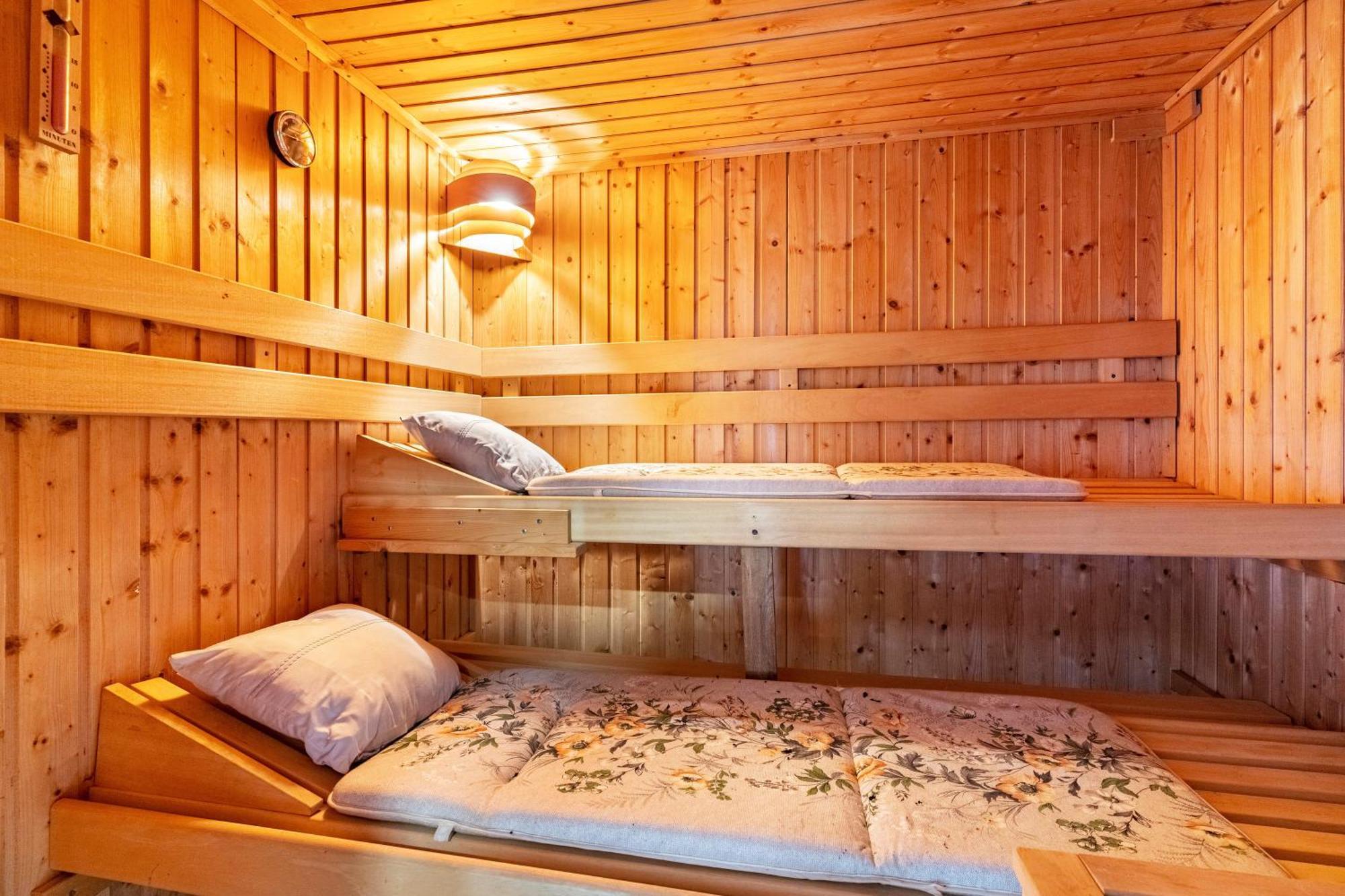 Ferienhaus Burghalde Mit Sauna 알피르스바흐 외부 사진